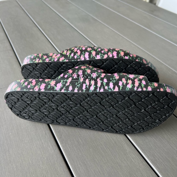 NEW!! FREEDOM MOSES FLORAL SLIDE SANDAL IN SIZE US 8-9 (EU size 38-39) - Picture 7 of 10